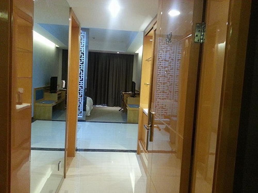 Hotel Venice Resort Qidong  Экстерьер фото